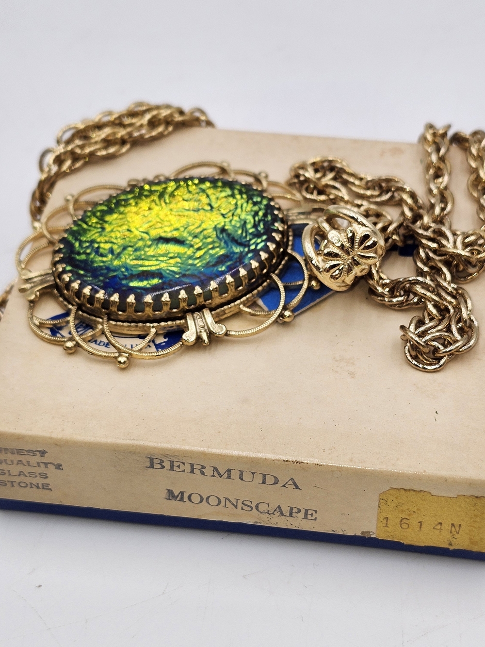 Vintage Whiting & DAVIS bermuda Moonscape Art Glass Pendant w/ tag box gold